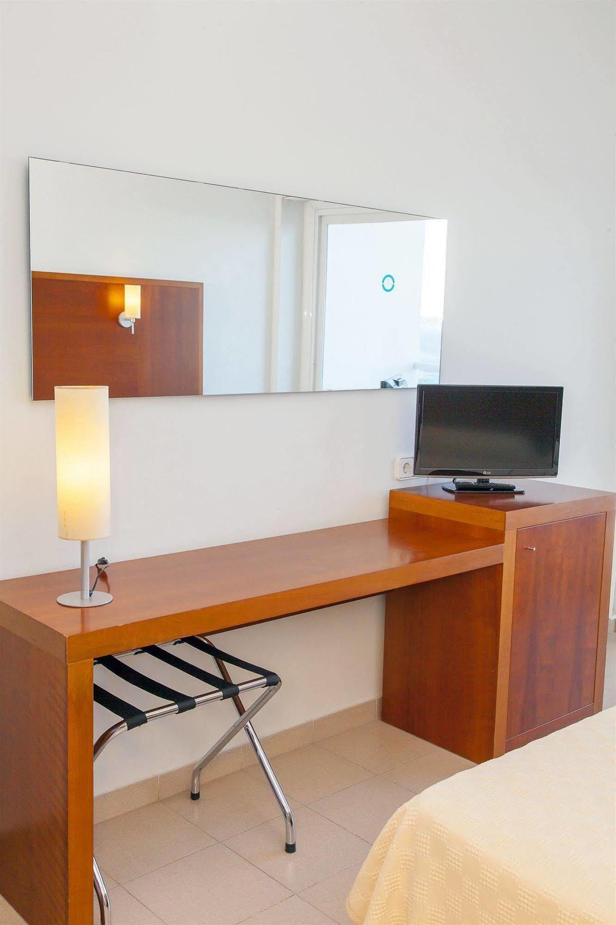 Hotel Ibiza Playa Esterno foto